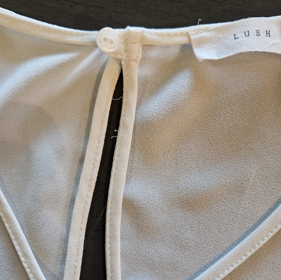 Lush Women's Blouse Size Medium - Picture 13 of 14